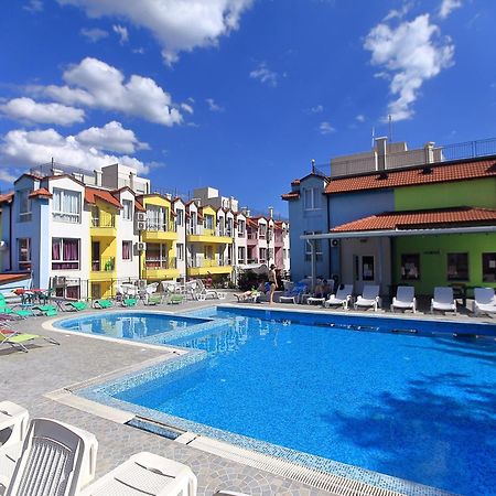 Private Apartment With Parking And Pool บัลชิค ภายนอก รูปภาพ