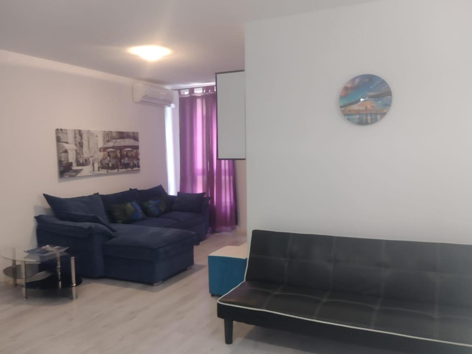 Private Apartment With Parking And Pool บัลชิค ภายนอก รูปภาพ