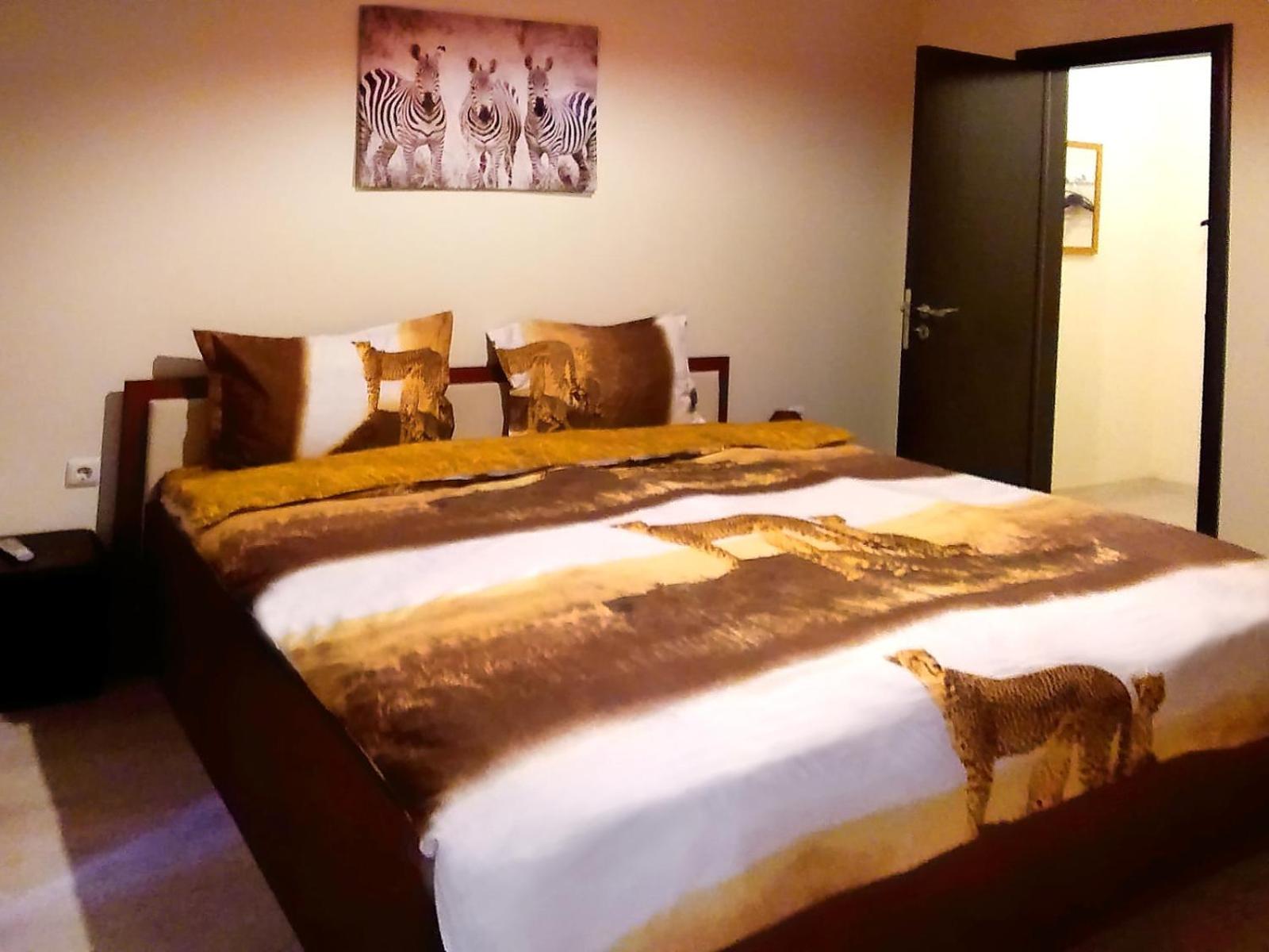 Private Apartment With Parking And Pool บัลชิค ภายนอก รูปภาพ