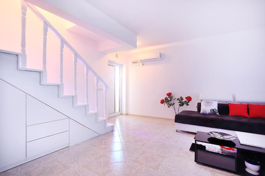 Private Apartment With Parking And Pool บัลชิค ภายนอก รูปภาพ