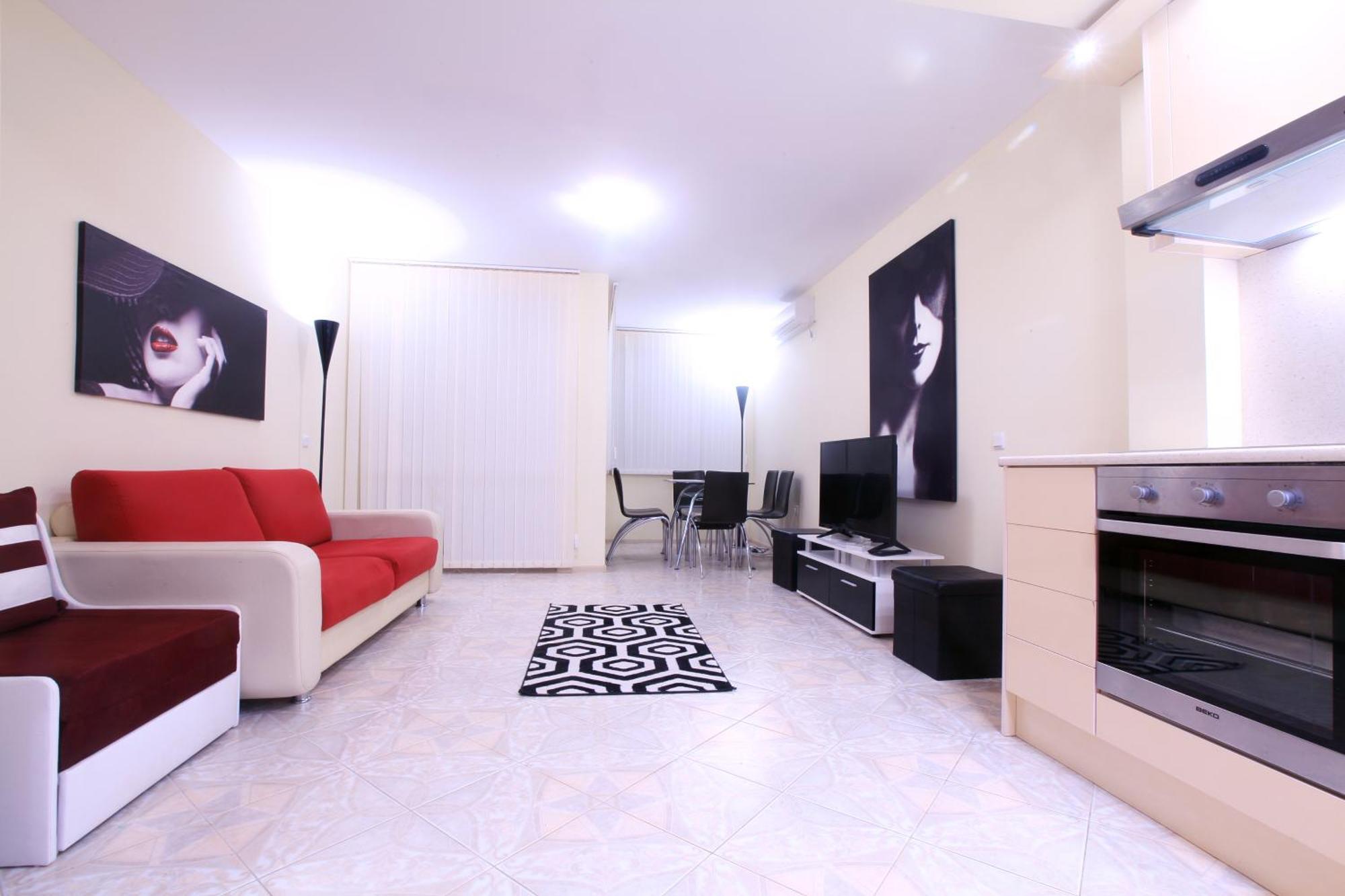 Private Apartment With Parking And Pool บัลชิค ภายนอก รูปภาพ