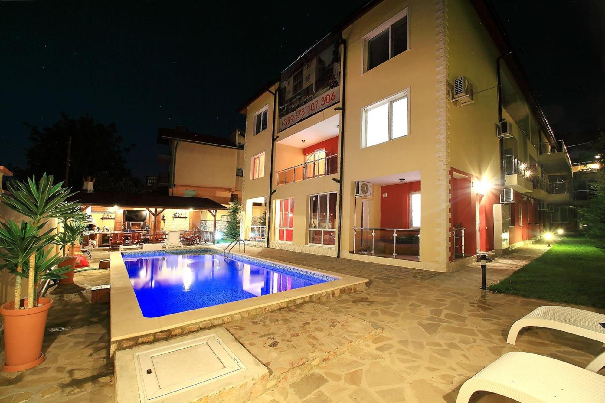 Private Apartment With Parking And Pool บัลชิค ภายนอก รูปภาพ